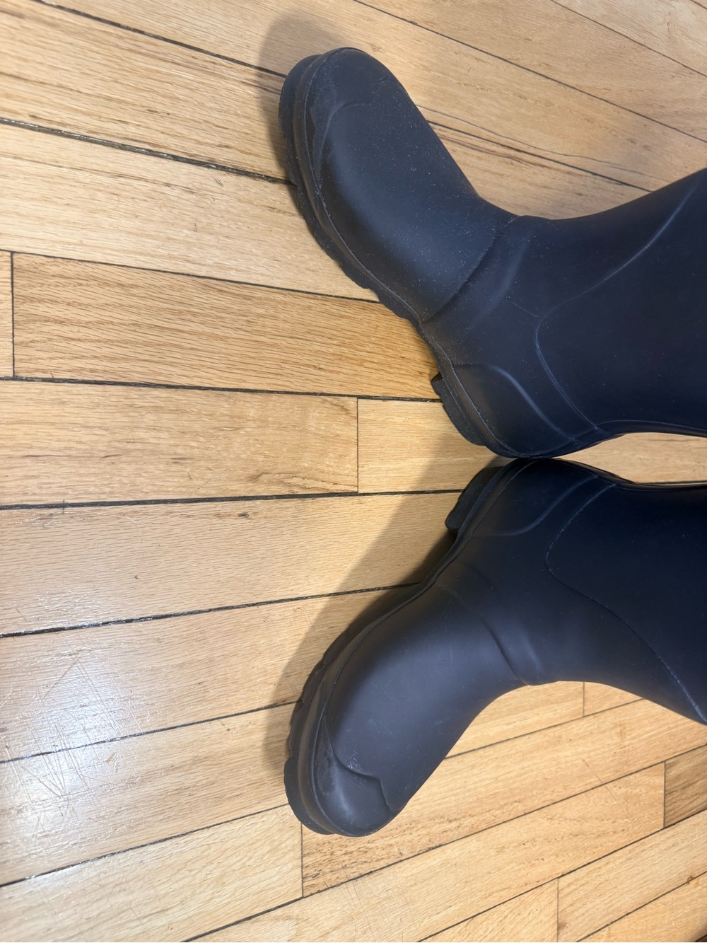 Hunter Original Tall rain boots in matte black. - Picture 6 of 11
